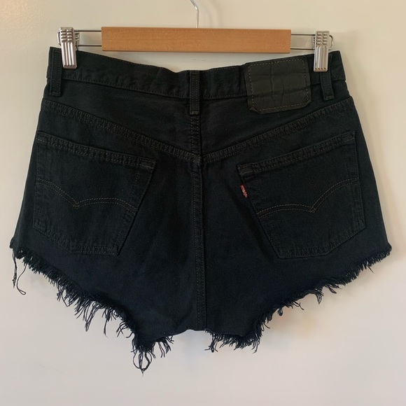 Black Vintage Levi’s Denim Shorts - Picture 2 of 3